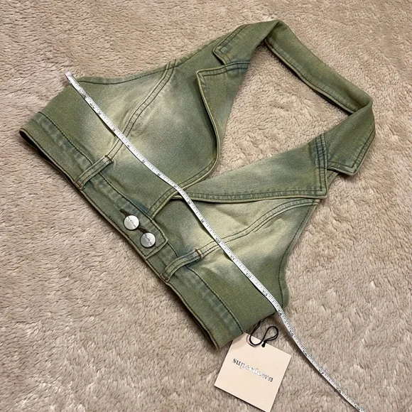 SUPERDOWN Revolve Cindy Halter Top - Picture 3 of 3